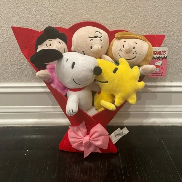 Ruz Peanuts Plush Bouquet - Picture 1 of 10